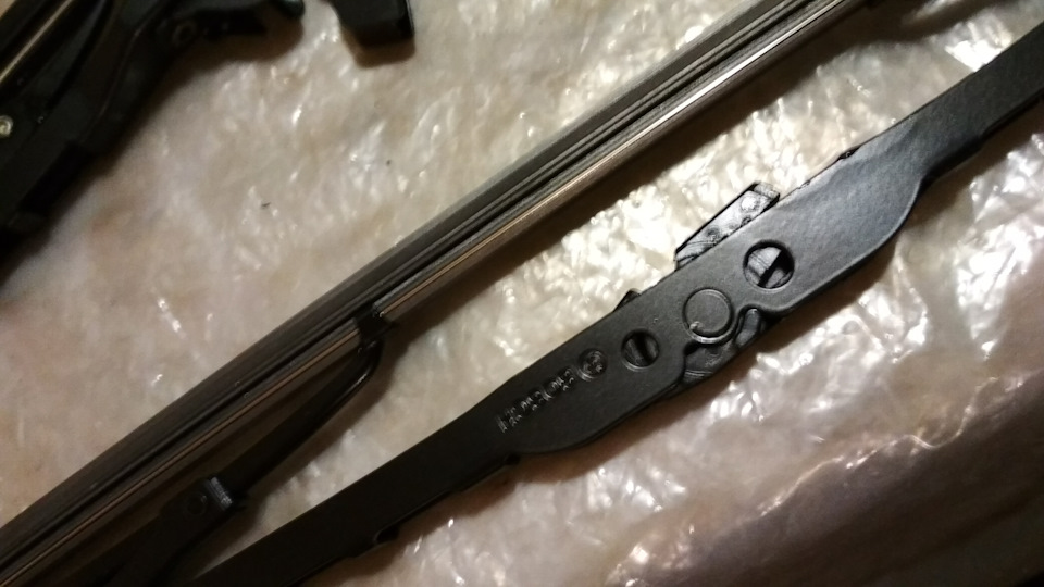 Как снять дворники зимой — Lada Приора хэтчбек, 1,6 л, 2013 года ...