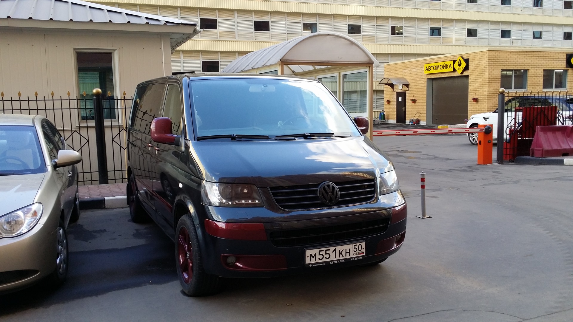 Volkswagen Multivan (T5) 3.2 бензиновый 2007 | Резвый. 3,2. на DRIVE2