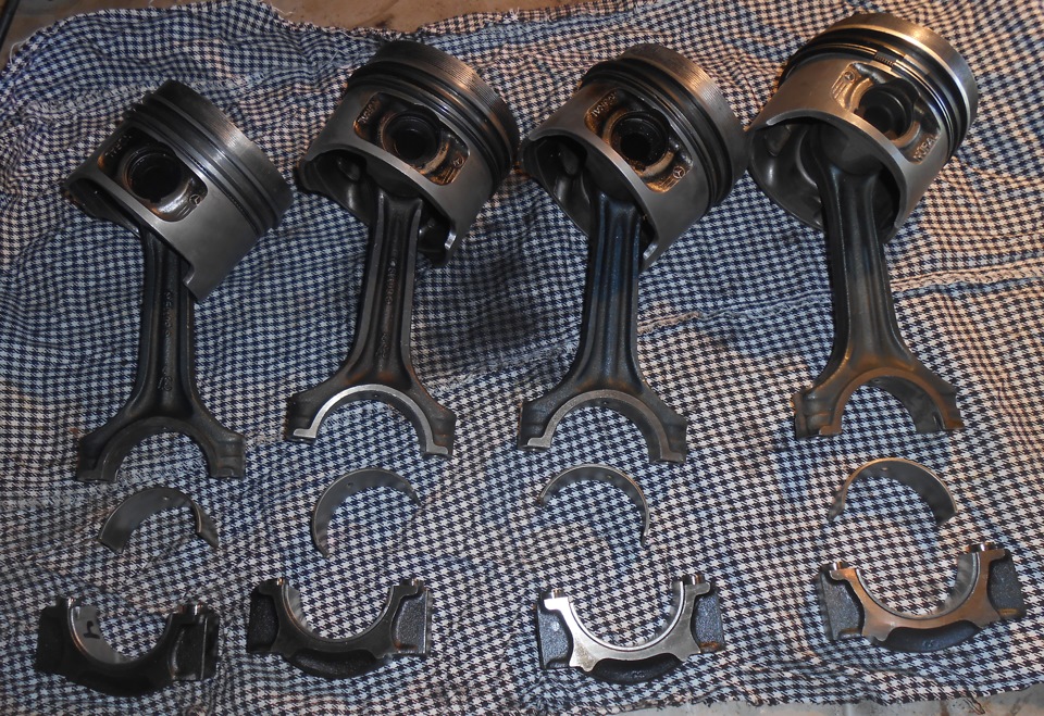 Замена колец. Сборка — Mercedes-Benz T1, 2,3 л, 1993 года | своими ...