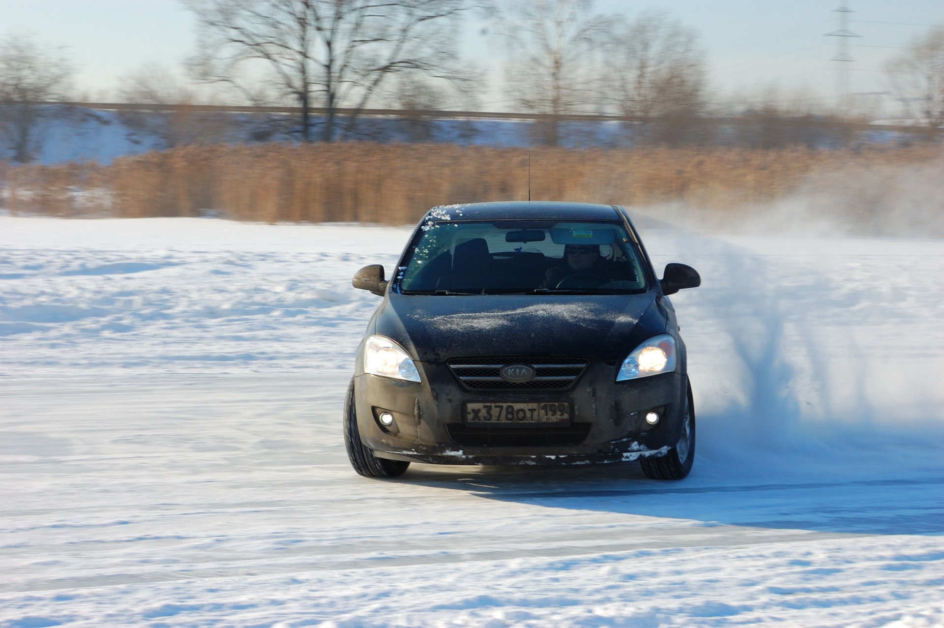 Катание на льду Москва- Реки — KIA Ceed (1G), 2 л, 2008 года | путешествие  | DRIVE2