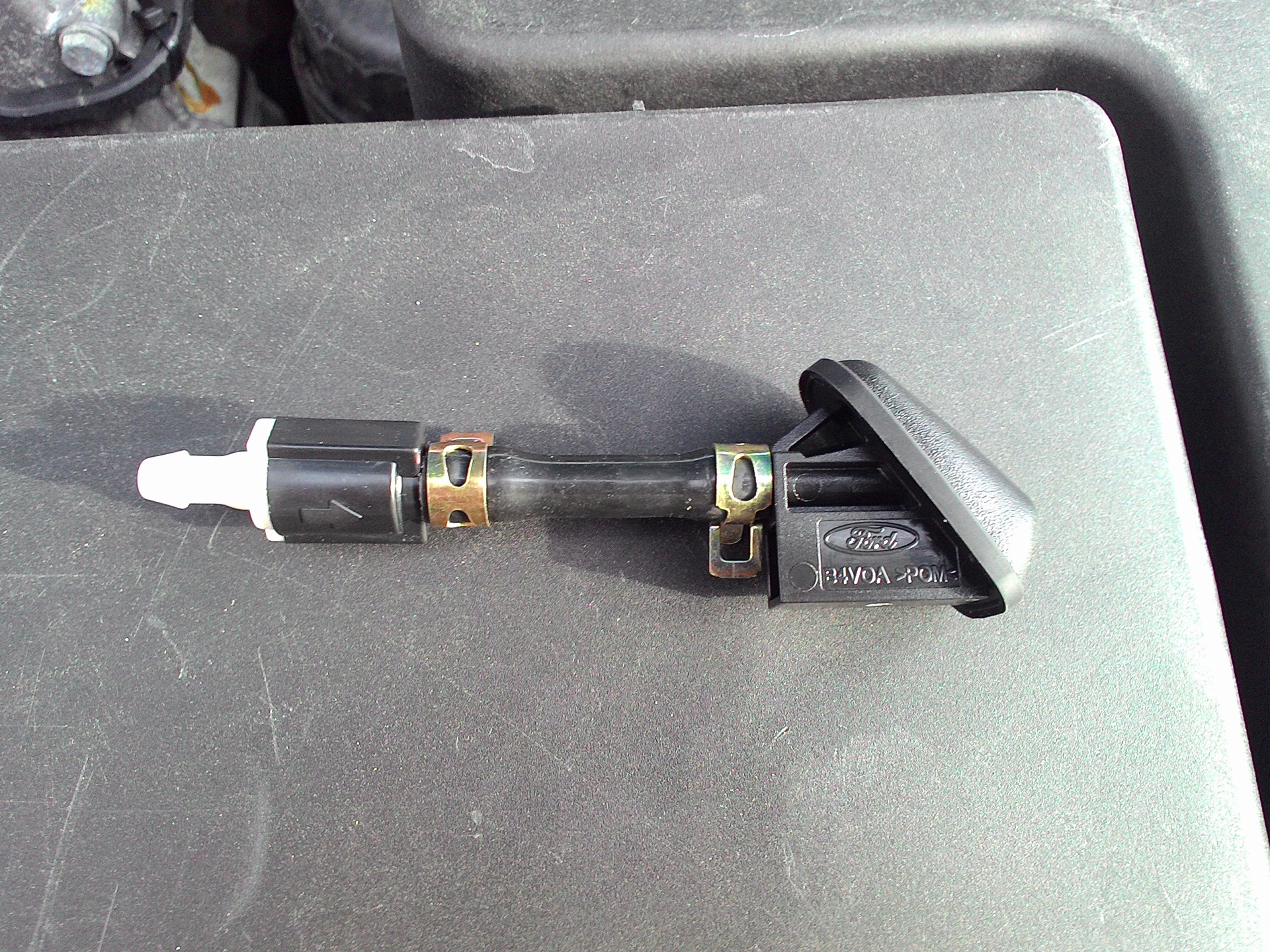 Веерные форсунки Ford 1-708-796 + клапана TOYOTA 85321-26020 — BMW 3 ...