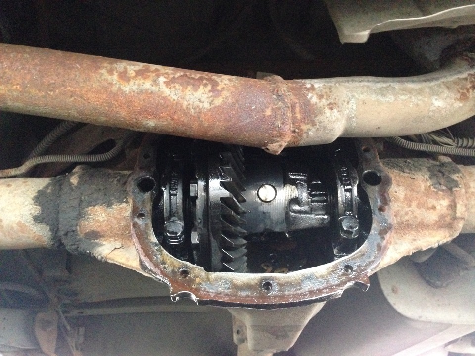 Нет масла в мосту. Задний мост газ 3309 дизель заливная пробка. Нет масла в мосту. Масло в задний мост уаз хантер. Нет масла в мосту.