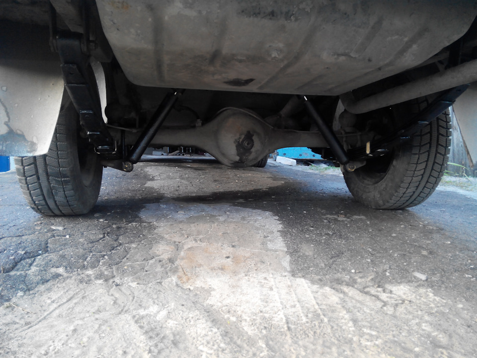 Обе рессоры на месте! — ИЖ Москвич 412, 1,5 л, 1973 года | своими ...