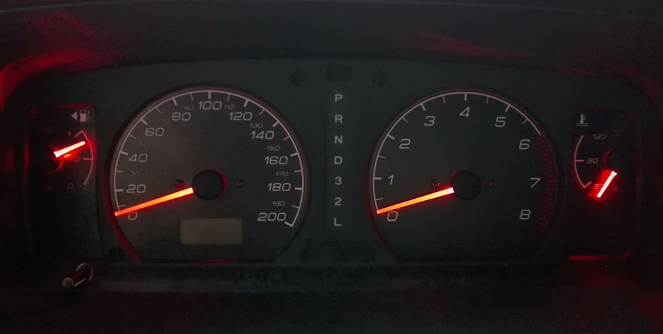 Только стрелки — Mitsubishi Pajero Sport (1G)