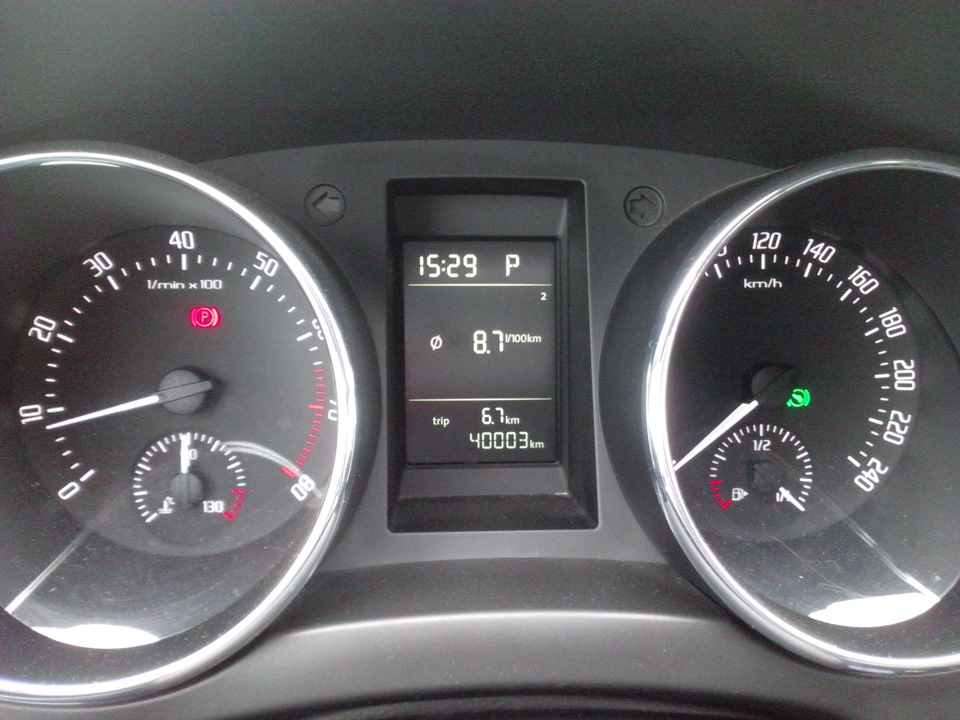 40 000 км позади, средний расход, стойки стабилизатора — Skoda Yeti, 1 ...