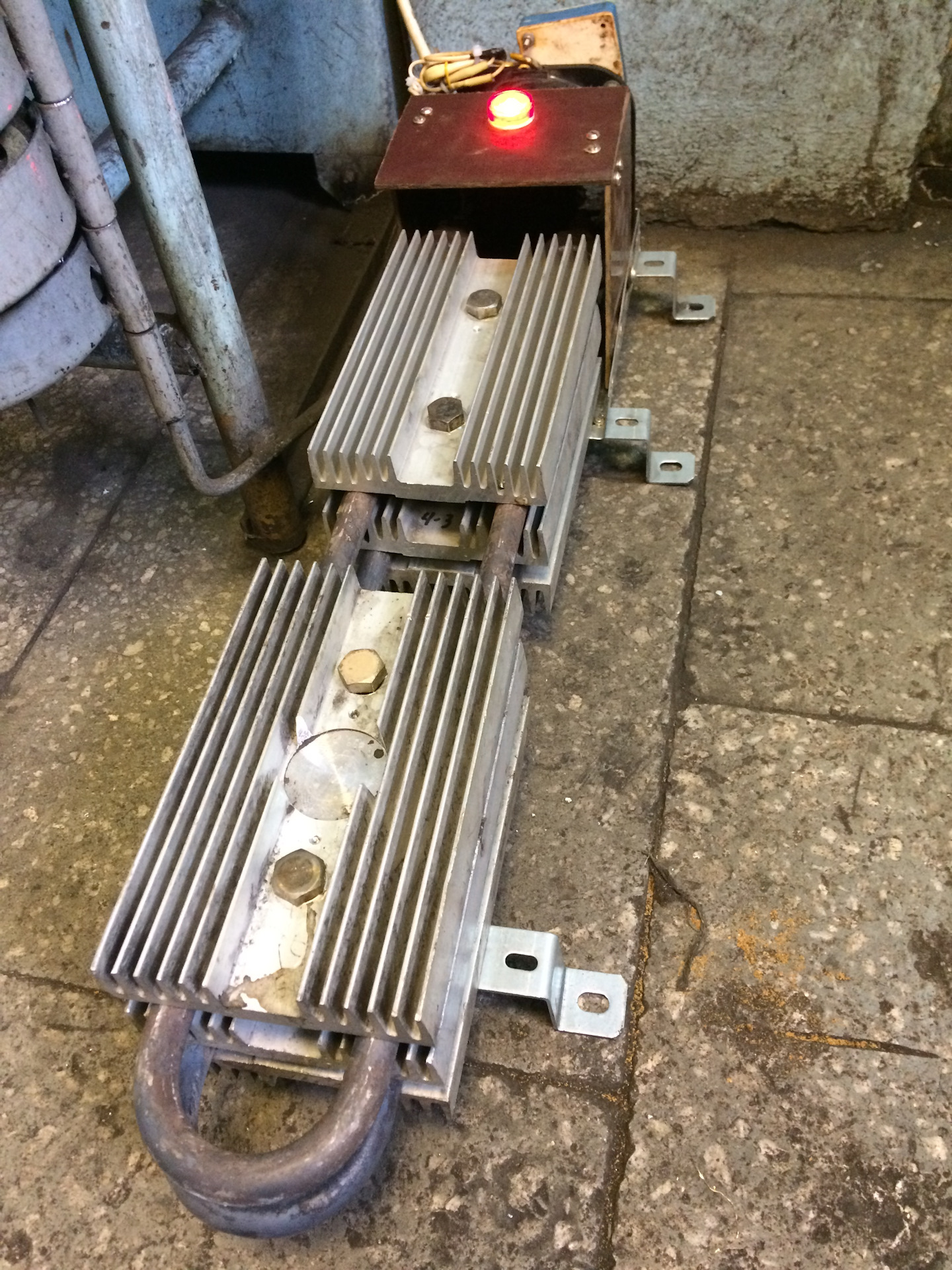 Самодельный электрический обогреватель. Обогреватель из воздушных тэнов. Самодельный электрообогреватель. Самодельный электрообогреватель. 3014 обогреватель тэн.