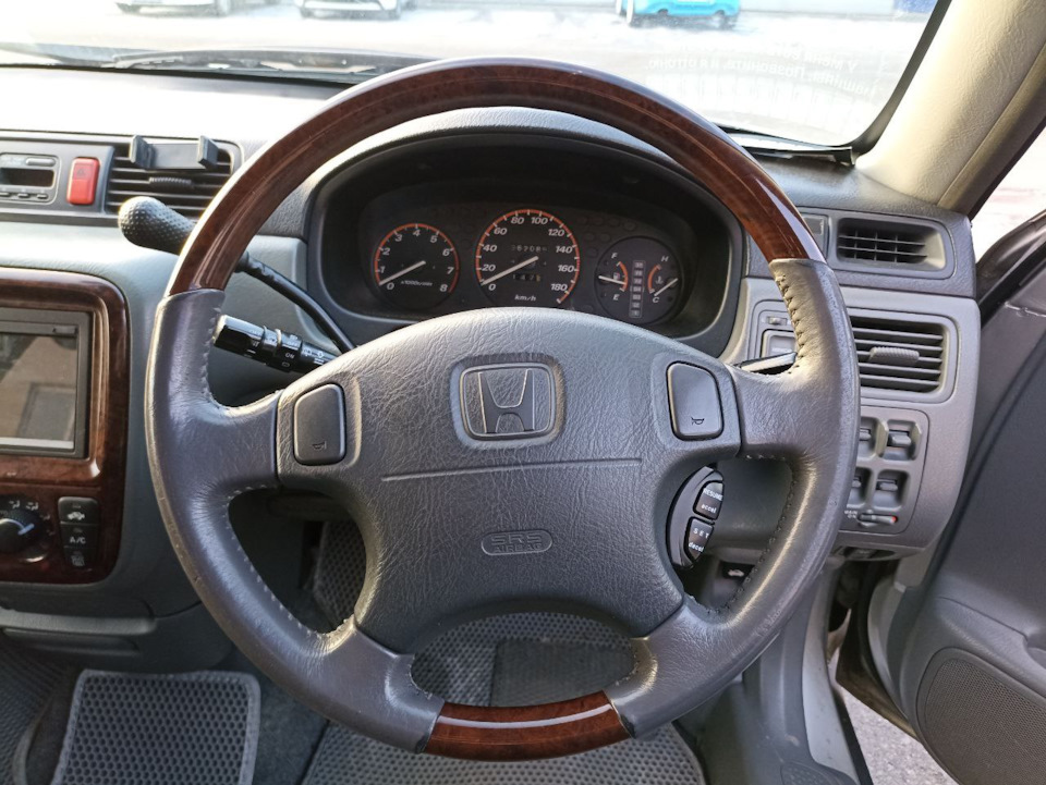 Фото в бортжурнале Honda CR-V (RD1/RD2)