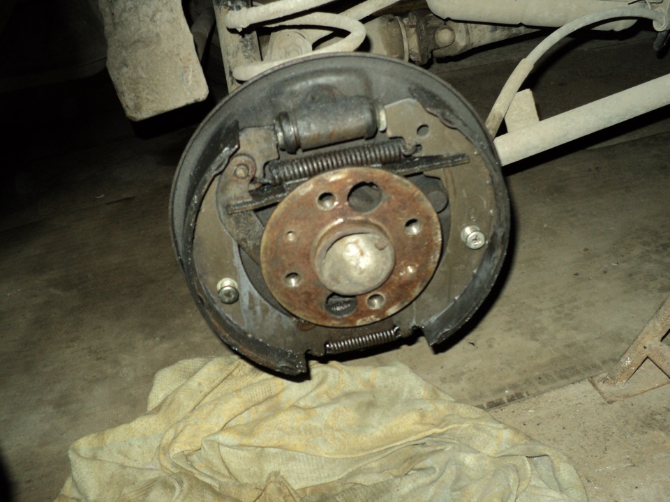 потек тормозной цилиндр — Lada 2101, 1,2 л, 1973 года | своими руками ...