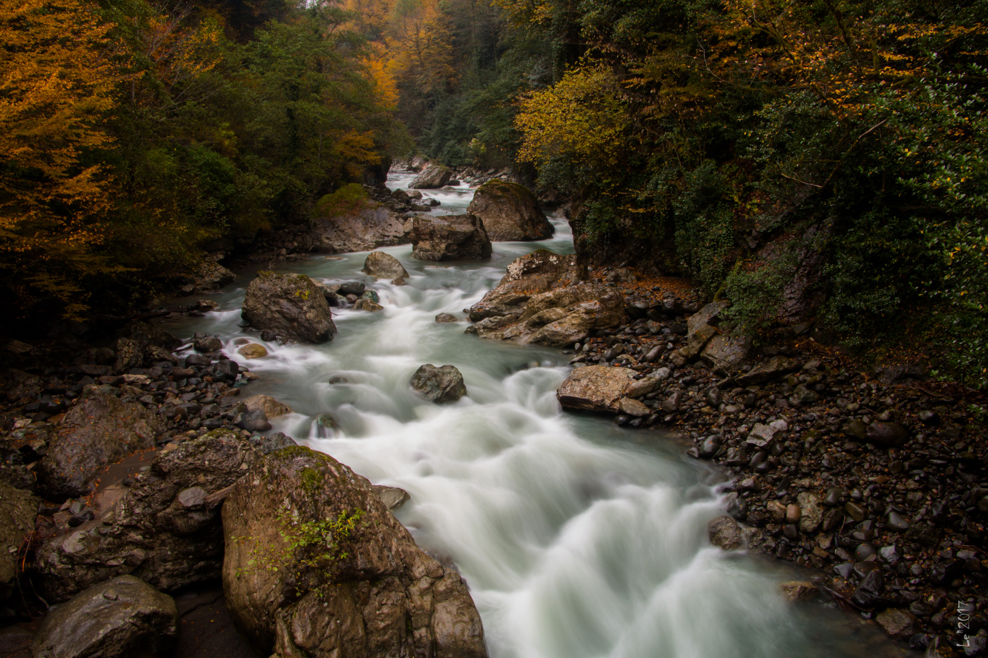 Абхазия осенью водопады