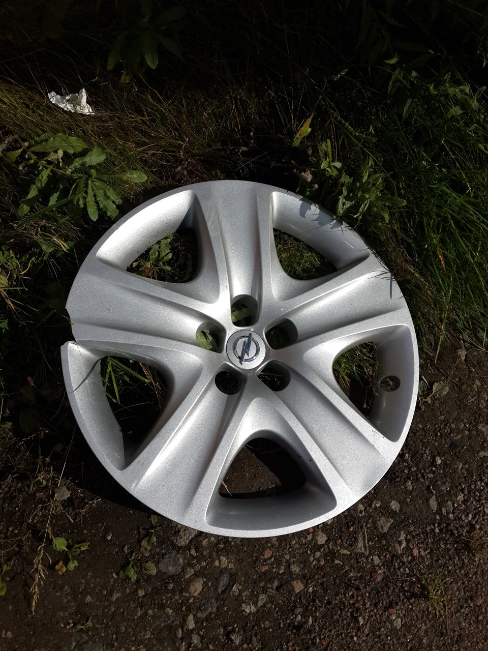 Новый оригинальный колпак R17 — Opel Astra J, 1,6 л, 2011 года ...