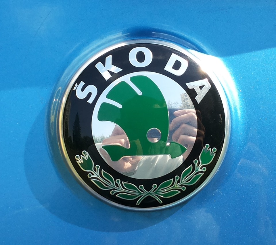 Skoda Эволюция эмблема