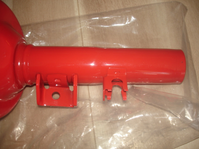 низ крупнее — Peugeot 309