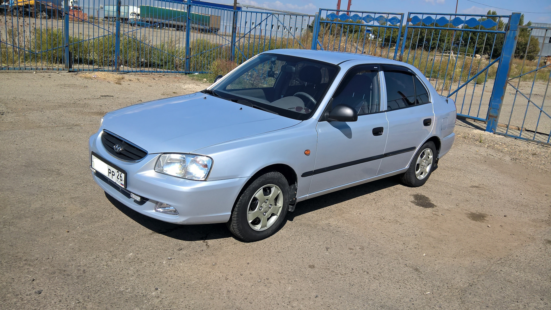 Hyundai Accent (2G) 1.5 бензиновый 2011 | 