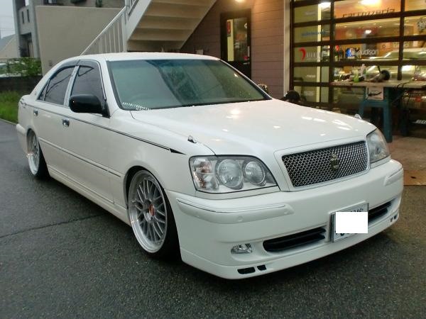 Toyota Crown athlete 150