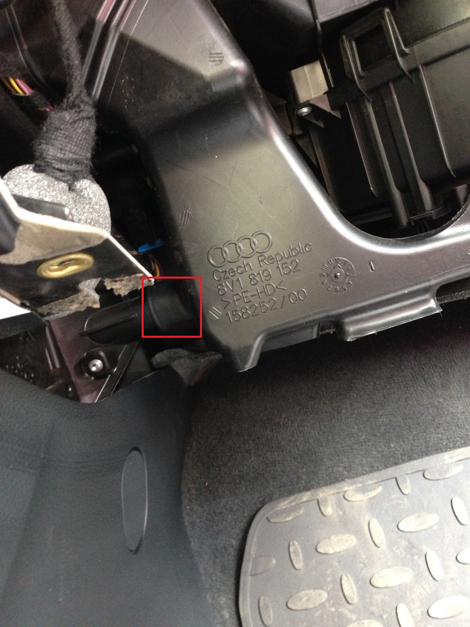 поближе — Audi A3 Sedan (8V). Found on photo: 8V1819152