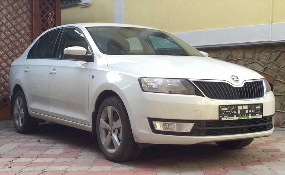 Шкода 1.6 автомат отзывы. Шкода Рапид 205/55 r16. 205 55 16 Шкода Рапид. 205/55/16 Skoda Rapid. Шкода Рапид 2055516.