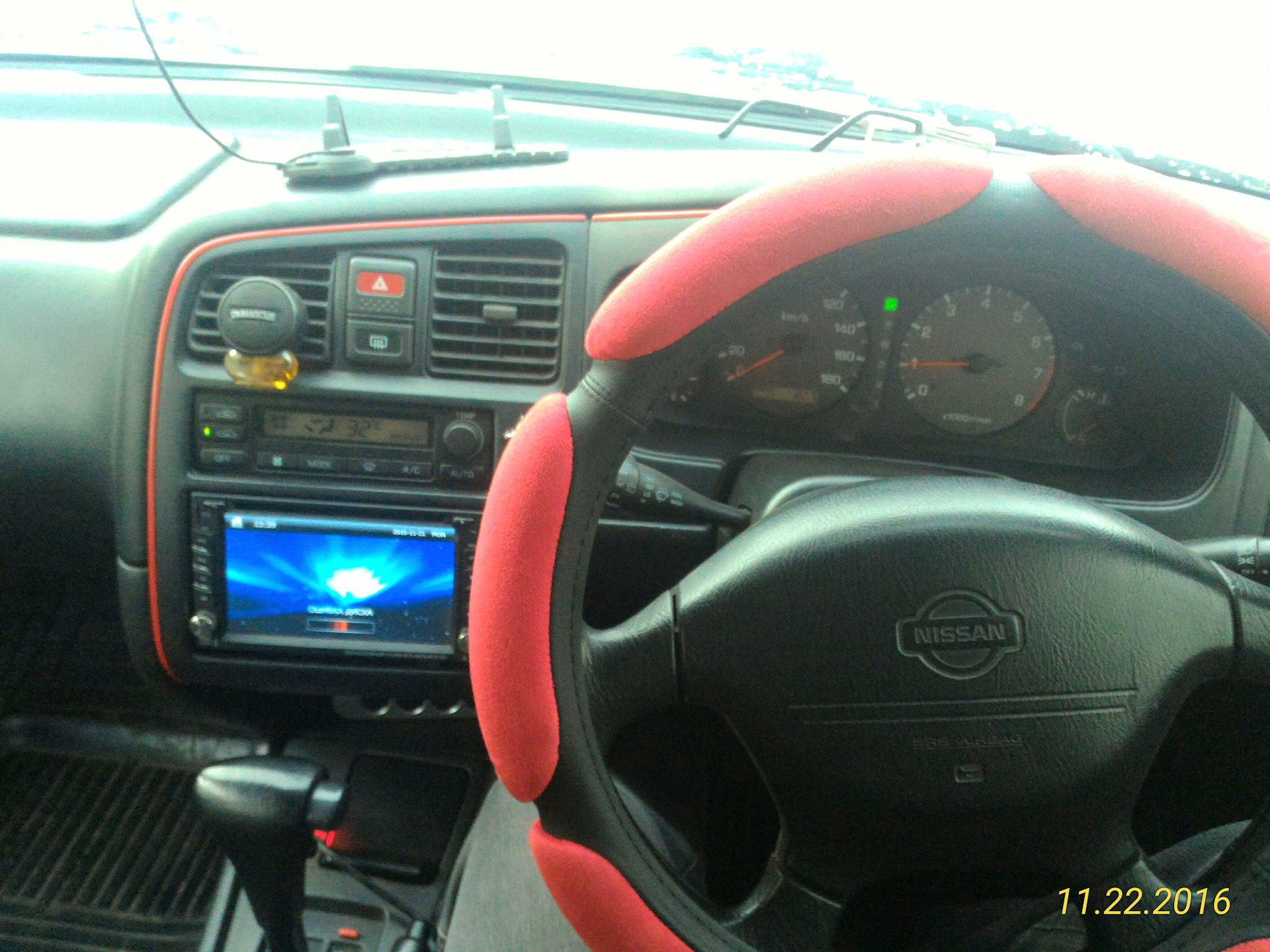 Магнитола ниссан примера р11. Магнитола Nissan primera p11. Ниссан премьера 1999 магнитола 7 дюймов. Штатные магнитолы Nissan primera p11-144.