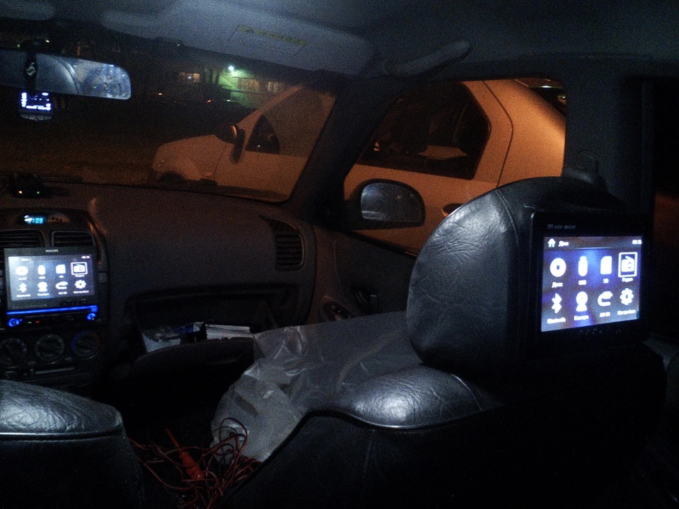 Монитор в подголовник. Ч2 — Hyundai Accent (2G), 1,5 л, 2005 года ...