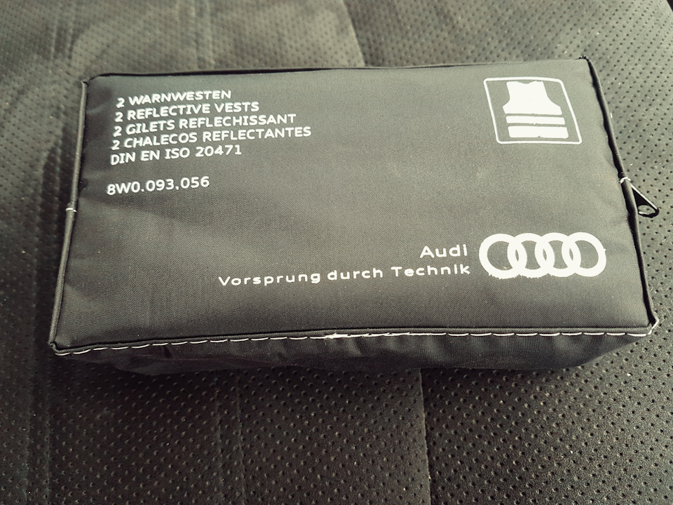 В каждый Форд (ну и КИА) по частичке ВАГа =)) Или яркие жилеты — Ford S ...