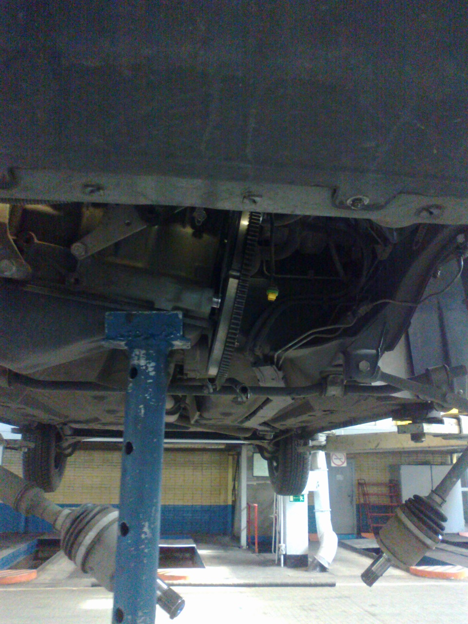 Беспокоил скрип в задней подвеске — Lada Гранта, 1,6 л, 2013 года ...