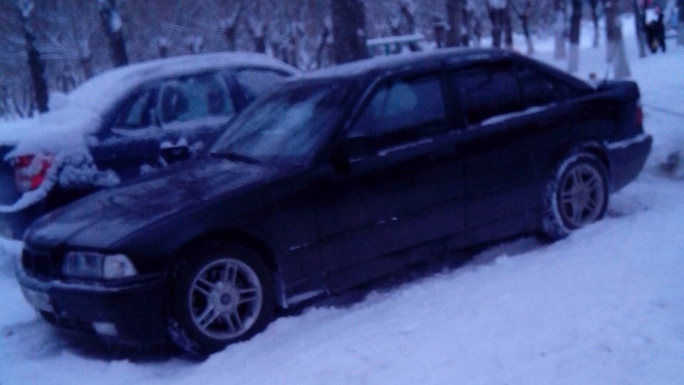 Как снять топливный бак на БМВ е36 — BMW 3 series (E36), 1,9 л, 1992 ...