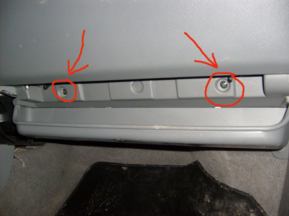 Как снять накладку над бардачком 6. Замена кнопки бардачка - Chevrolet Lacetti 5D, 1,8 л, 2006 года своими руками