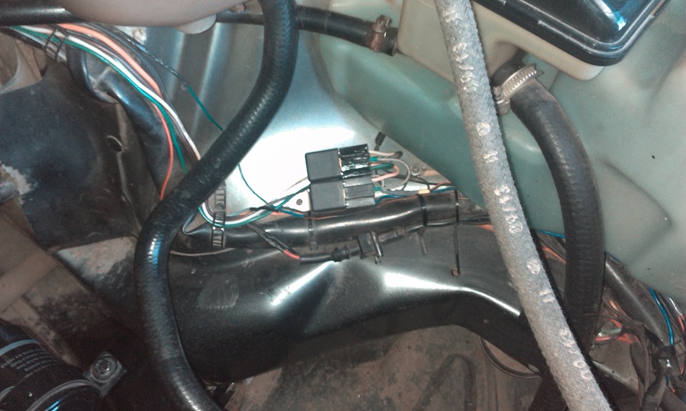 Немного изменил работу ДХО. — Audi 80 (B3), 1,8 л, 1990 года ...