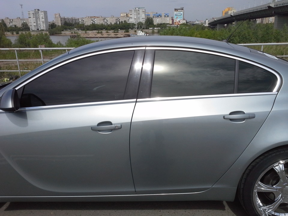 Пленка suntek infinity 10. Infinity s51 тонировка атермальная. Пленка сантек инфинити 5%. Серебристая тонировка. Тонировка лачетти 75% 70%.