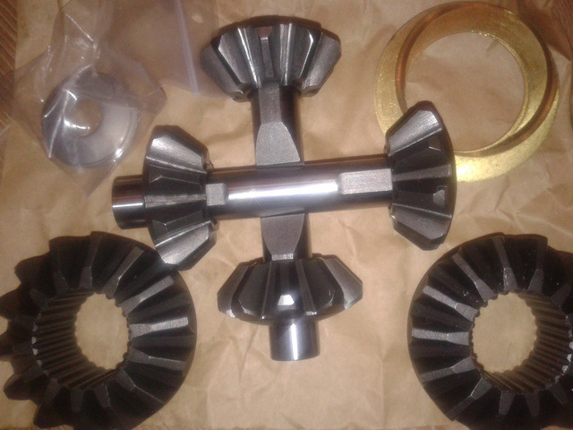 В передний редуктор сателлиты комплект A6113500126 G-class 500 на ...