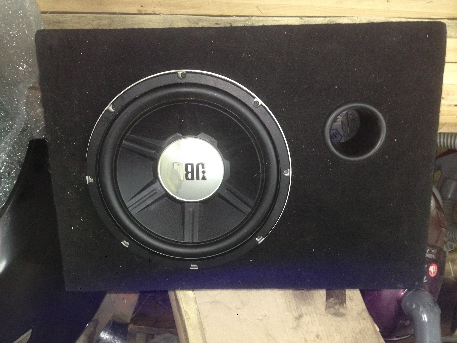 Продам саб JBL GTO1214(временно) — Mazda 3 (1G) BK, 2 л, 2008 года ...