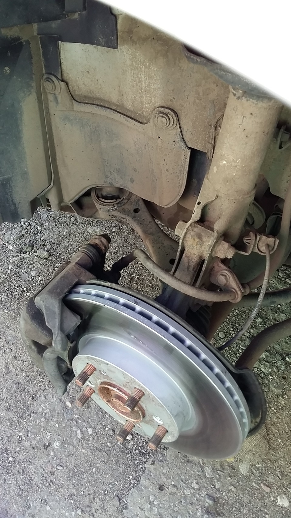 Передние тормозные диски — Honda Civic 4D (8G), 1,8 л, 2010 года ...