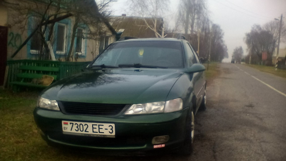 моргает лампочка масла — Opel Vectra B, 1,6 л., 1997 года | поломка ...