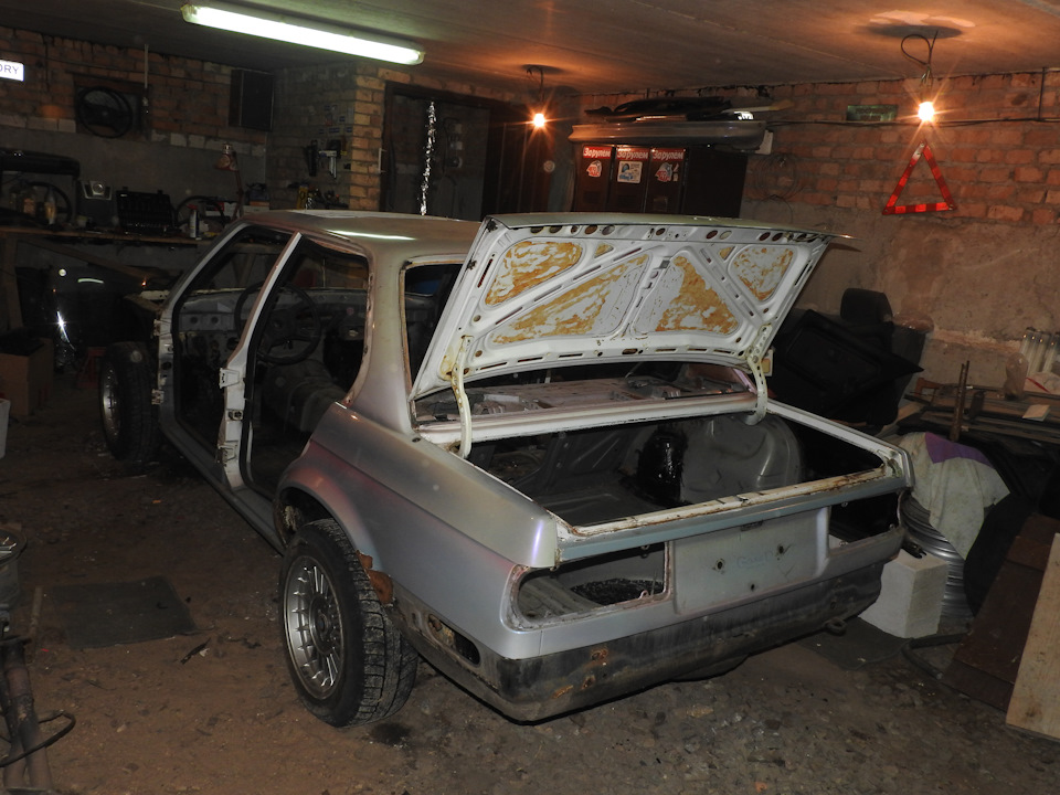 Фото в бортжурнале BMW 3 series (E30)