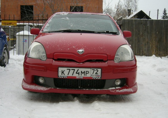   RS Toyota Vitz 13 2003