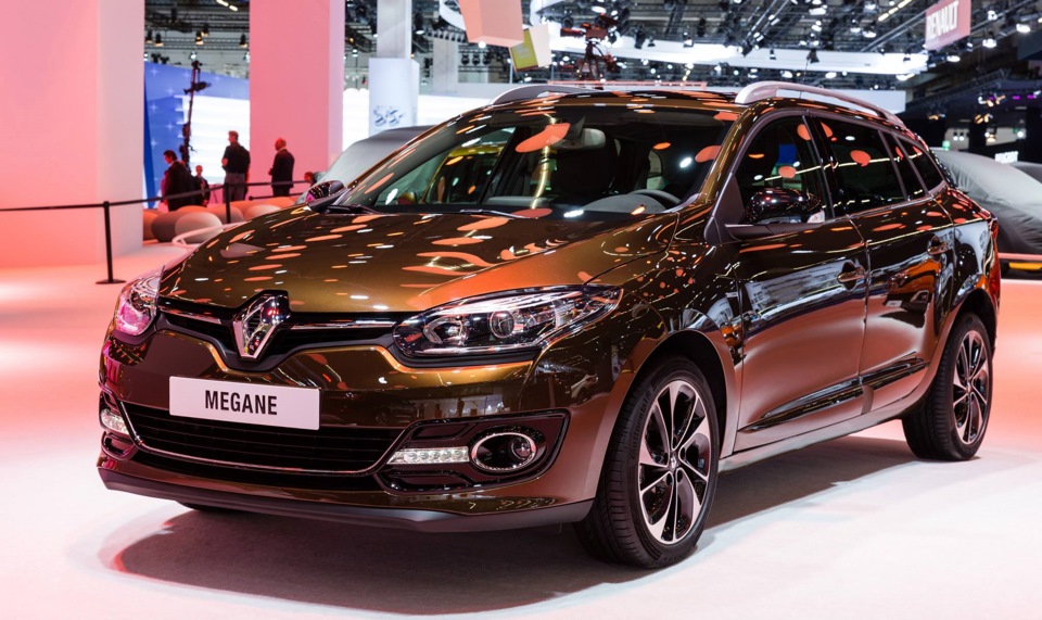 Какие модели рено бывают фото Живые фото обновленного Megane!)) - Renault Megane II, 1,6 л, 2007 года наблюден