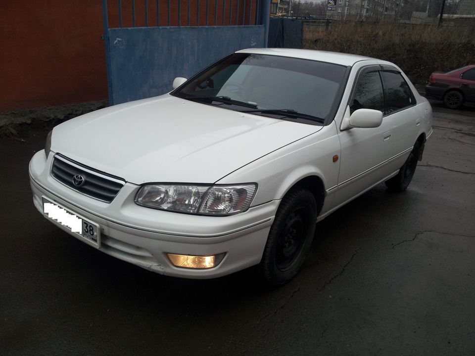 Toyota camry gracia. Тойота Камри Грация 2.2.