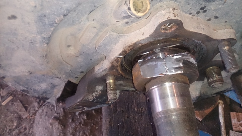 Подшипник заднего моста — Mitsubishi Pajero (2G), 2,8 л, 1993 года ...