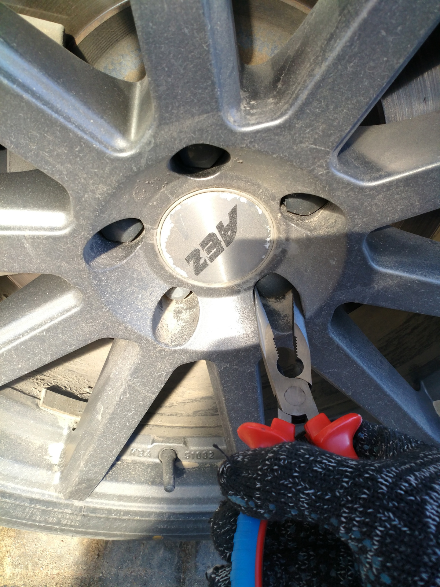 Как менять колеса на Audi Q7 4M — Audi Q7 (2G), 3 л, 2017 года ...