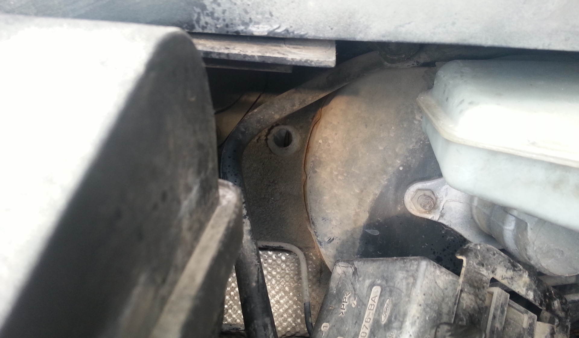 #АЗ Автозвук. Начало установки. — Ford Fiesta (Mk V), 1,6 л, 2008 года ...