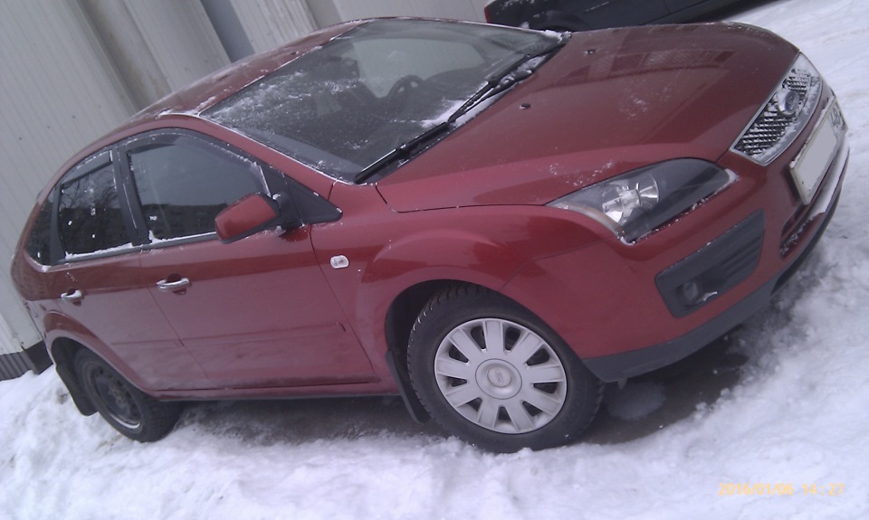 Единица заряда или "села" АКБ — Ford Focus II Hatchback, 1,8 л, 2007 ...