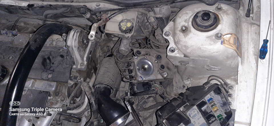 ремонт блока BCM, замена насоса АВС — Volvo S60 (1G), 2,5 л, 2008 года ...