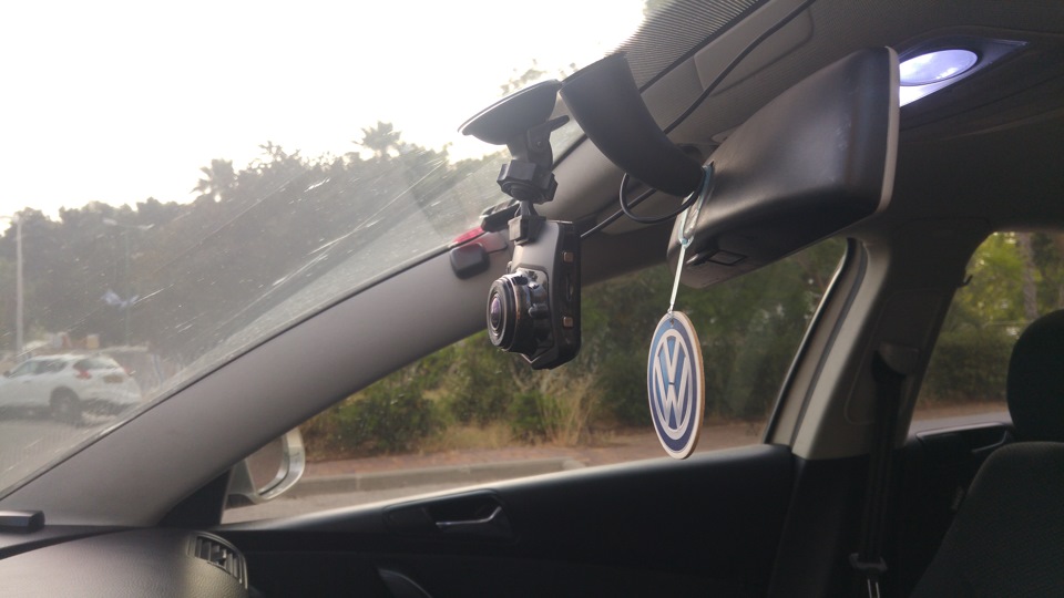 Регистратор без прикуривателя — Volkswagen Passat B6, 2 л, 2006 года ...