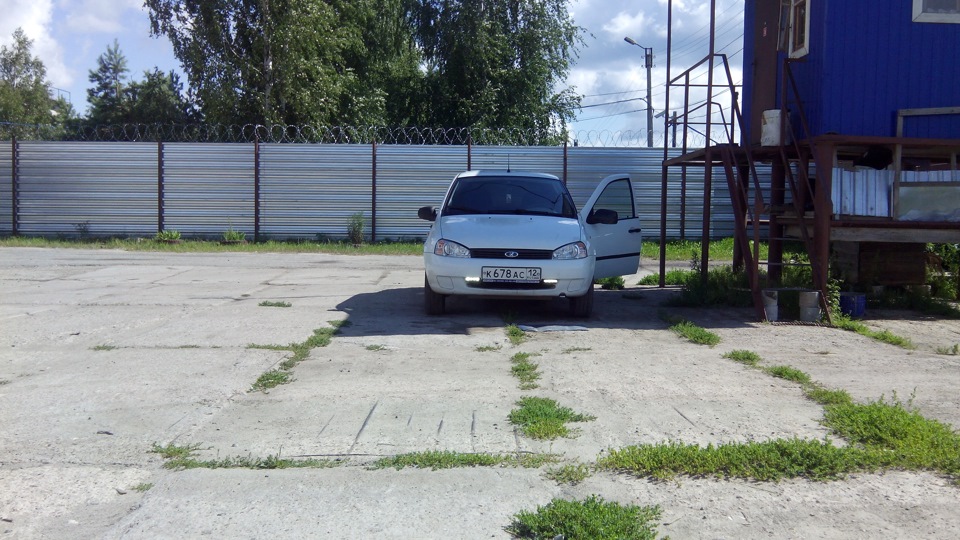 немного фото:рычаг кпп, мозги под полкой бардачка, и т.п. — Lada Калина ...