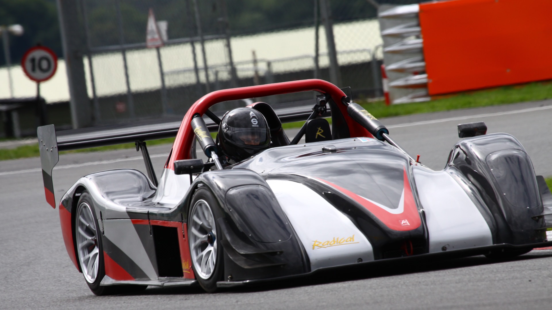 Радикал машина. 2010 Veritas RS III. Radical sr3. Бегод РС.