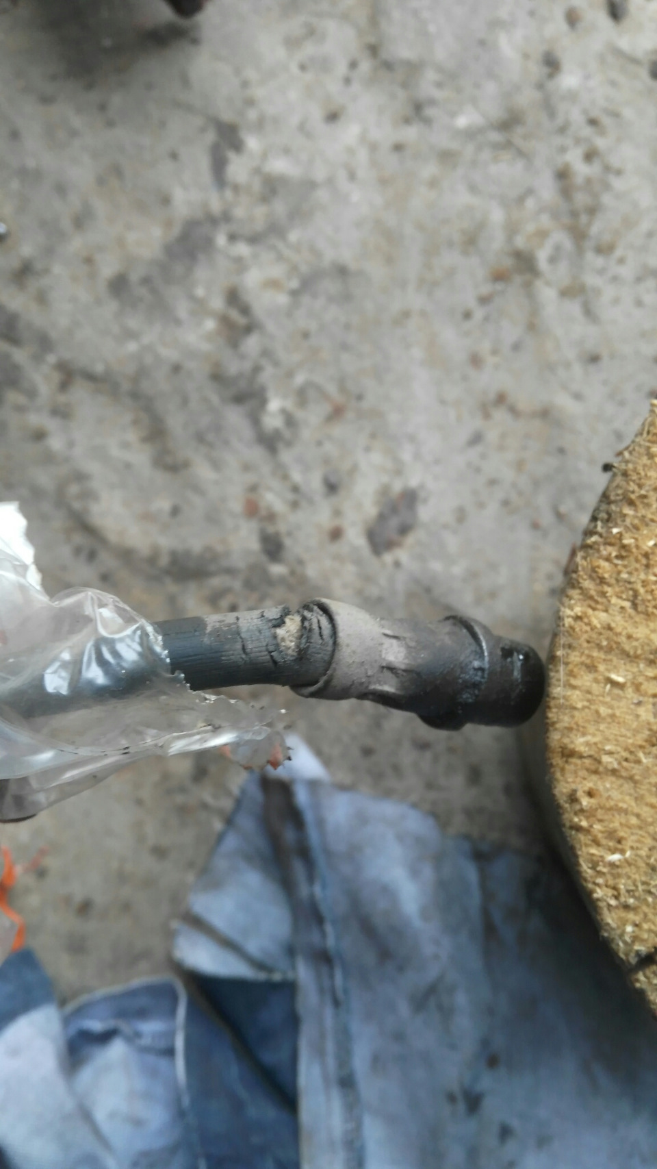 Небольшое ТО. Замена поворотных кулаков и тормозных шлангов ...