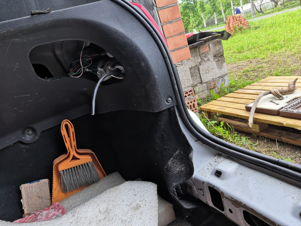 Photo from the logbook Lada Granta liftback (1G)