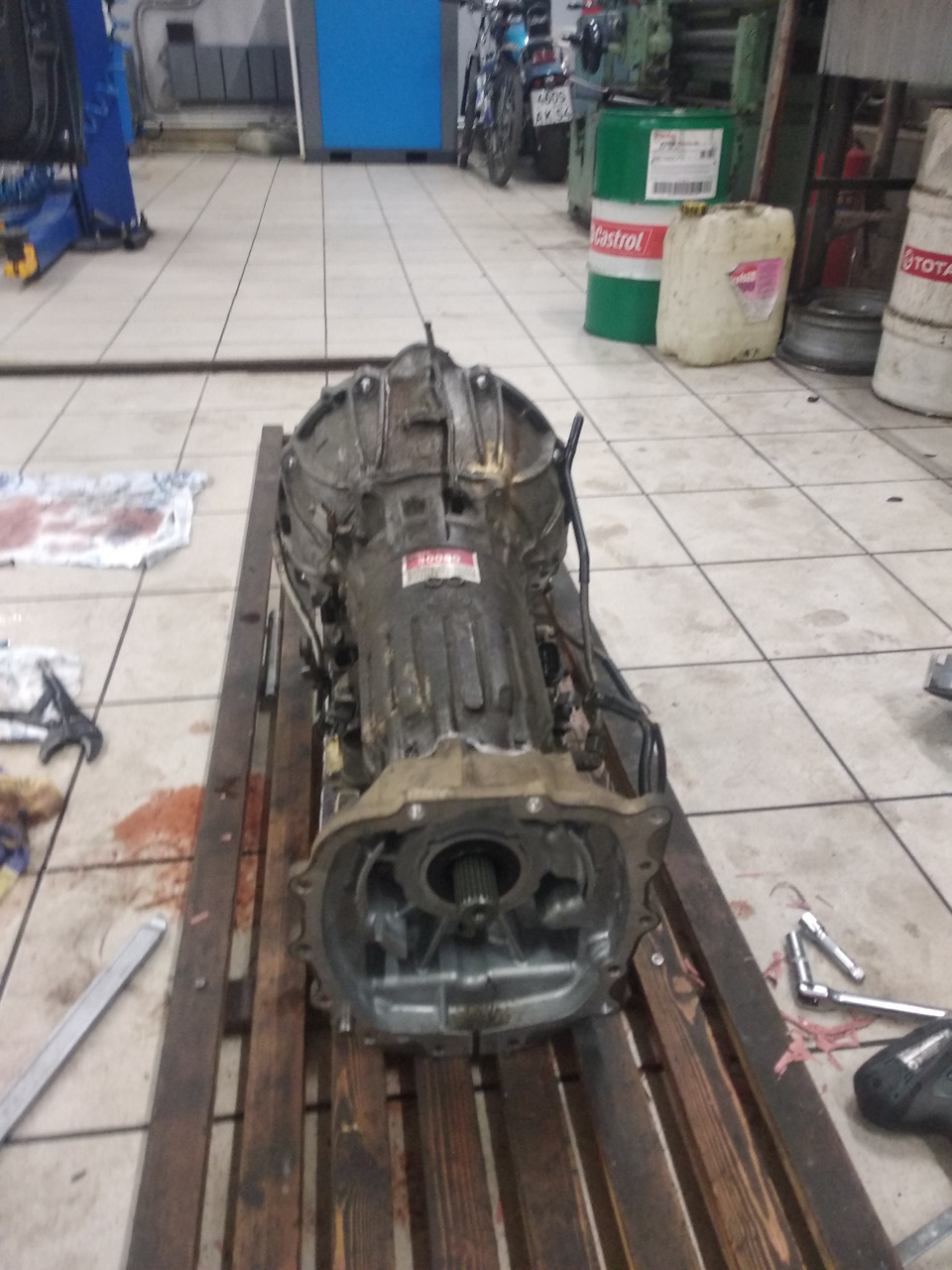 Вживление выходного вала от Паджеро в Тойоту для стыковки раздатки ...