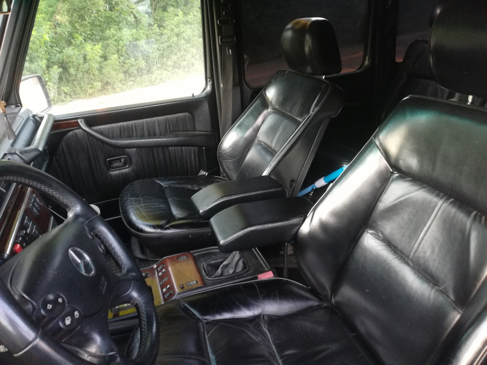 Фото в бортжурнале Mercedes-Benz G-Class (W463 1G)