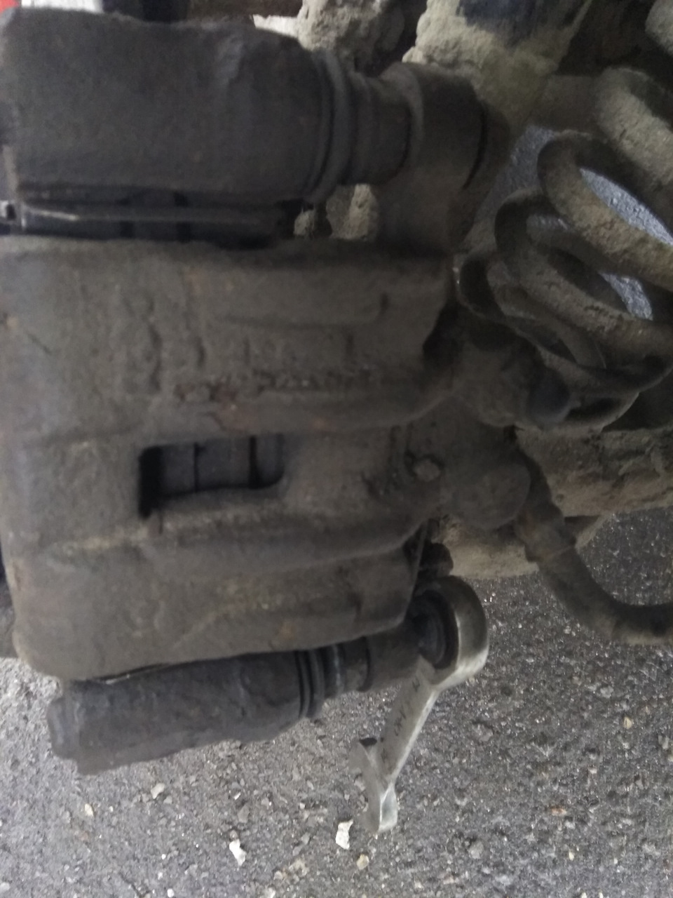 Замена и регулировка колодок ручного тормоза KIA Ceed 2010. — KIA Ceed ...