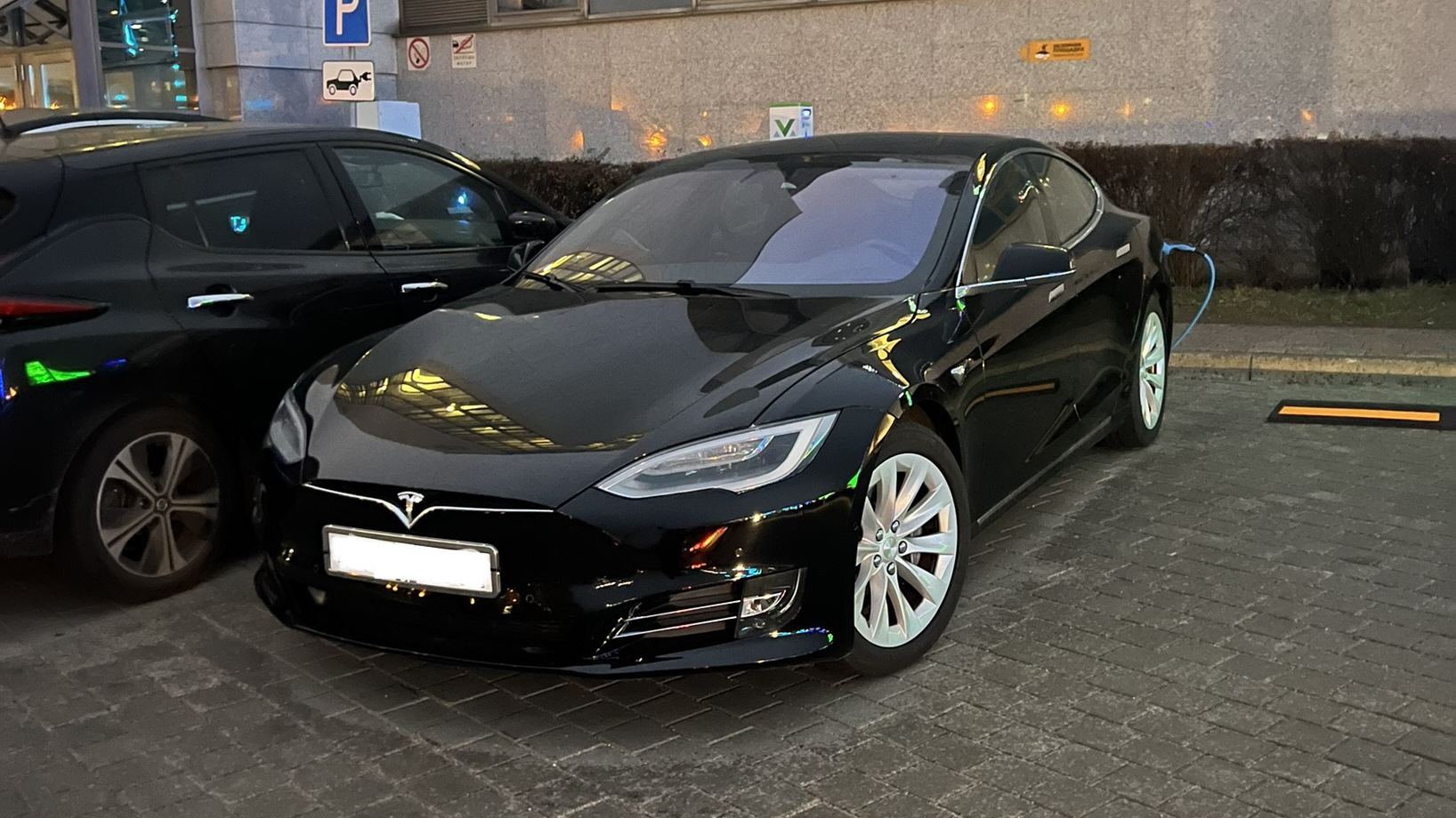 Продажа Tesla Model S 2018 (электро, ) — с историей обслуживания — DRIVE2.RU